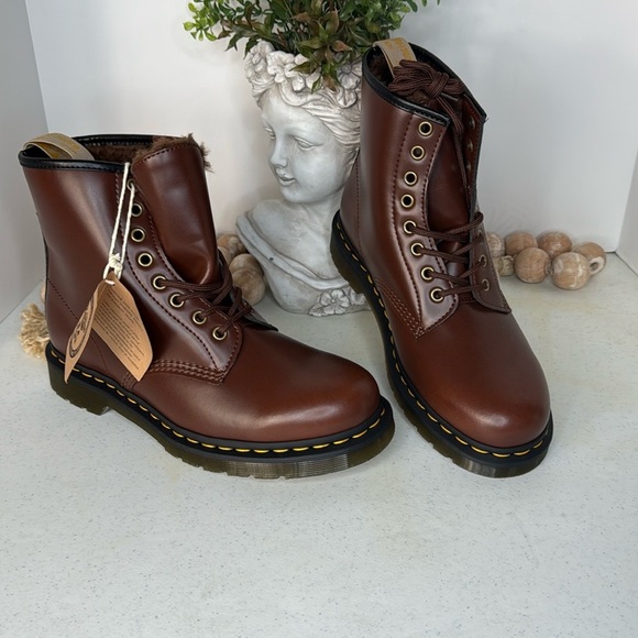 Dr. Martens - Vegan 1460 Brown Norfolk Brown Borg Fleece -Women Sz 10/Men Sz 9 - Picture 3 of 13